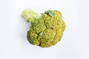 signs of quality and spoilage of broccoli