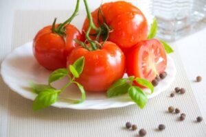 Tomatoes - foods to be avoided for acidity