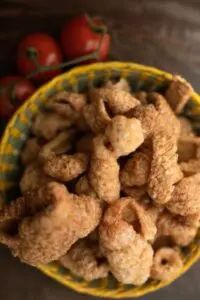 Benefits vs Risks of eating pork rinds