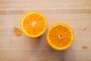 dairy products to avoid while taking foods to avoid while taking foods to avoid while taking nitrofurantoin - alcohol - high fiber foods - oranges