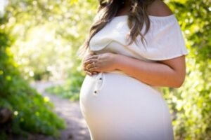 who should avoid eating fish skin - pregnant women